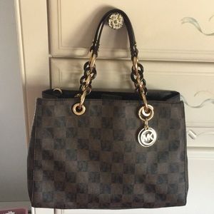 💯Authentic Michael Kors Logo purse